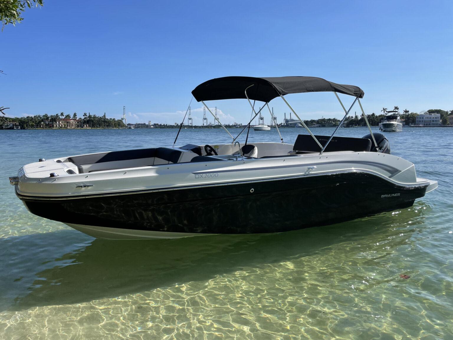 Boat Rentals and Yacht Rentals - Dolphin Water Sport