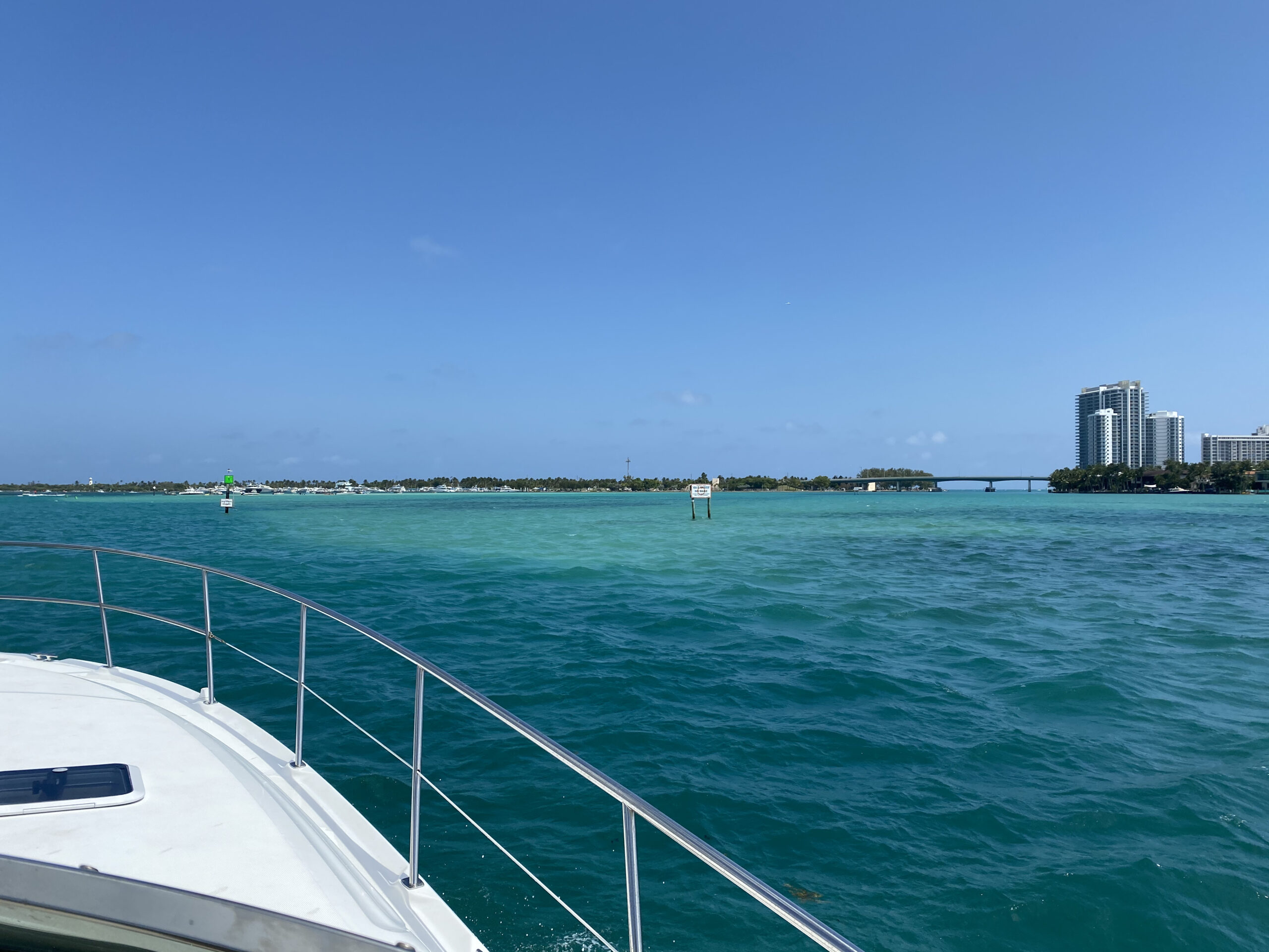 Miami boat tour